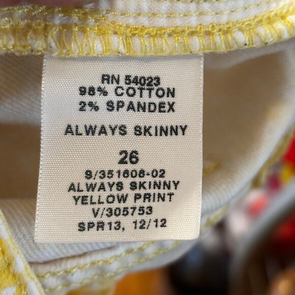 GAP Always Skinny Ladies Sz 26 Yellow Print Pants - Picture 3 of 4